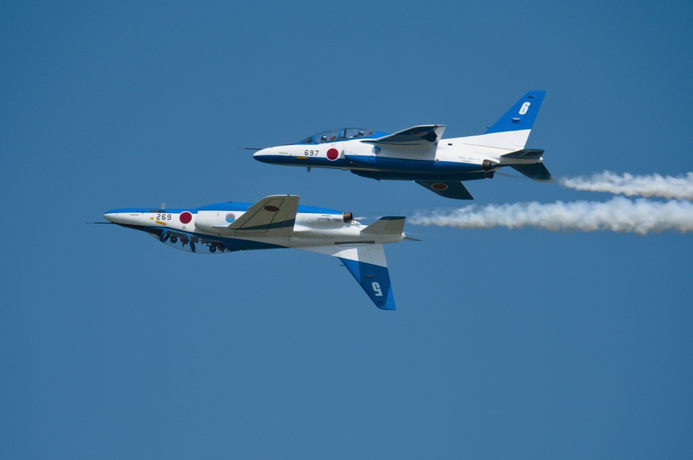 ブルーインパルスやF-15戦闘機の迫力飛行を間近で楽しもう！　　　　　　　　　　　　　　　　　　　　　　　　　　　　　　　　　千歳基地「航空祭」〜2025千歳のまちの航空祭〜開催情報～