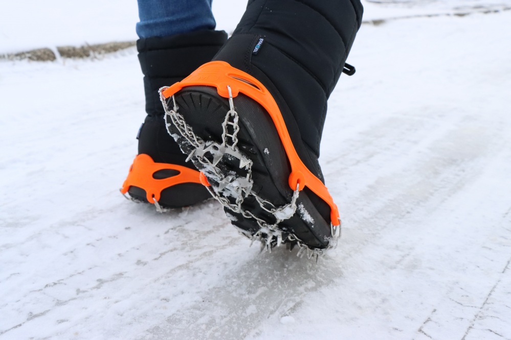 靴底用滑り止めスパイク